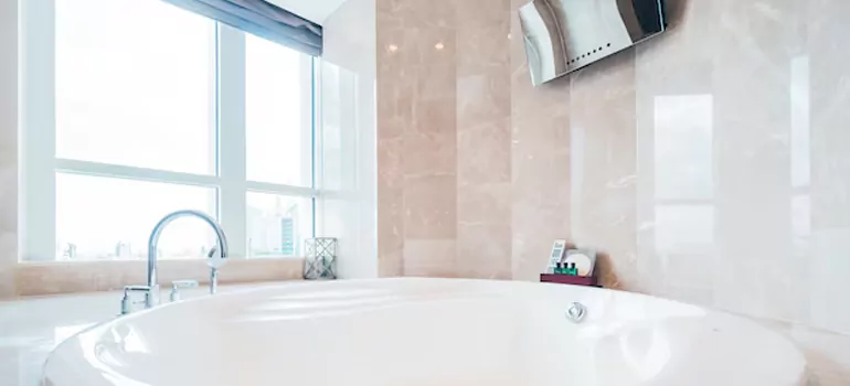 Bathroom Window Coverings in Gainesville, FL