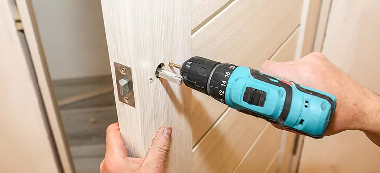 Old Door Knob Repair in Gainesville, FL